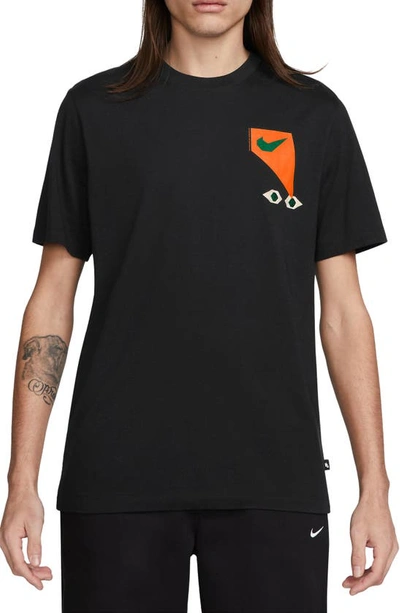 Nike Quilt Appliqué Graphic T-shirt In Black