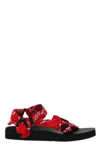 Arizona Love Woman Sandals. In Red