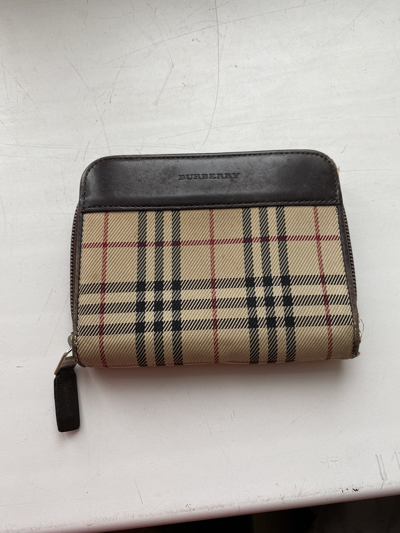 Pre-owned Burberry Vintage  Nova Check Wallet Leather Avant Grade In White