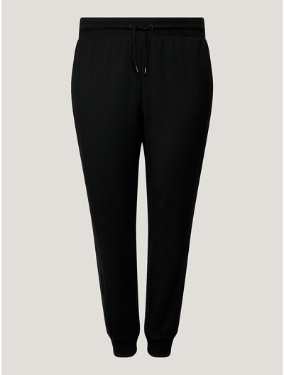 Tommy Hilfiger Solid Track Pant In Black