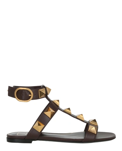 Valentino Garavani Roman Stud Flat Calfskin Sandal Woman Fondant 41 In Brown