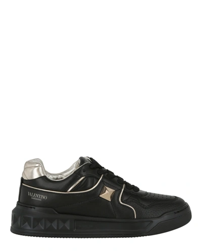 Valentino Garavani Valentino One Stud Leather Sneaker In Black