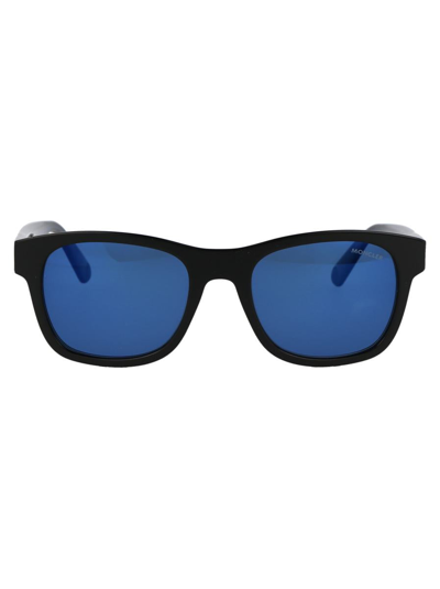 Moncler Sunglasses In 92d Blue