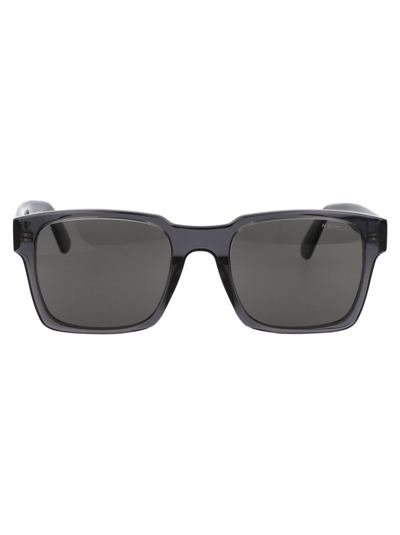 Moncler Sunglasses In 01d Black