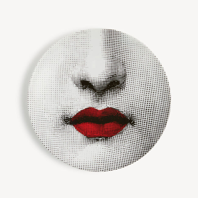 Fornasetti Wall Plate Red Lips - Tema E Variazioni N.397 In White/black/red
