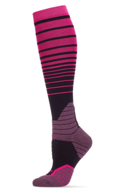 Memoi Gradient Stripe Performance Compression Socks In Pink