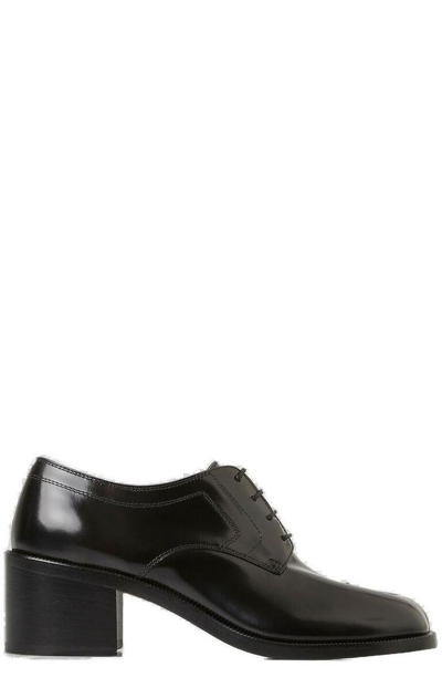 Maison Margiela Tabi Toe Shoes In Black