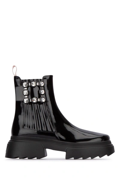 Roger Vivier Wallaviv Strass Buckle Leather Boots In Black