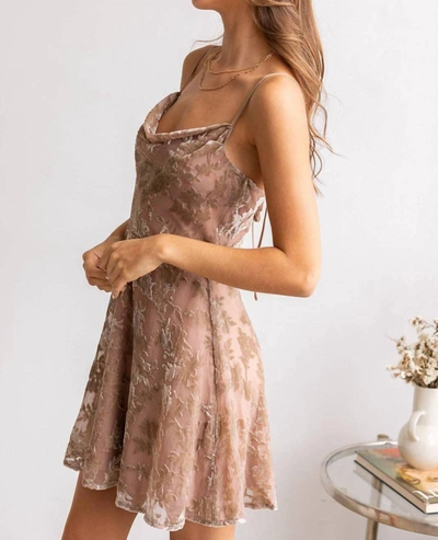 Le Lis Life Of The Party Dress In Dusty Mauve In Pink