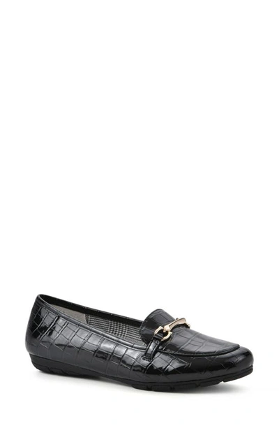 Cliffs By White Mountain Women's Glowing Loafer Flats In Black/ Patent