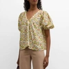 THE GREAT BUNGALOW TOP IN FLOATING PETALS