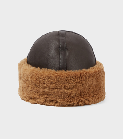 Totême Shearling Hat In Brown