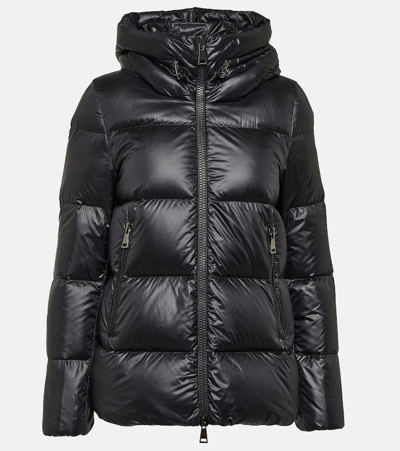 Moncler Seritte Down Jacket In Black