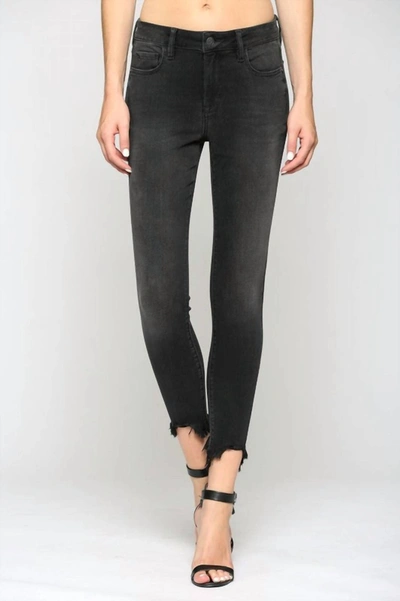 Hidden Frayed Hem Mid Rise Skinny Jean In Vintage Black