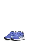 Nike Revolution 7 Sneaker In Marine/ Obsidian/ White/ Lime