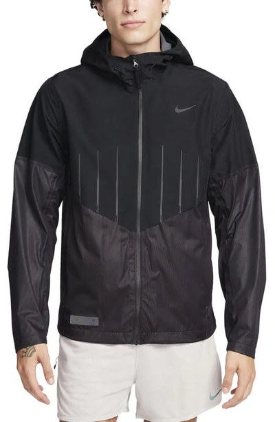 Nike Men's Running Division Aerogami Storm-fit Adv Running Jacket In Black