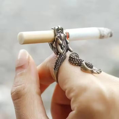 Pre-owned Jewelry X Vintage Dragon Cigarette Holder Ring In Gold