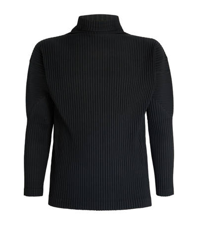 Issey Miyake Plissé Mock-neck Long-sleeve T-shirt In Schwarz