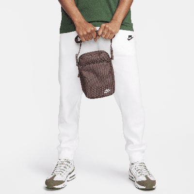 Nike Unisex Heritage Crossbody Bag (4l) In Brown
