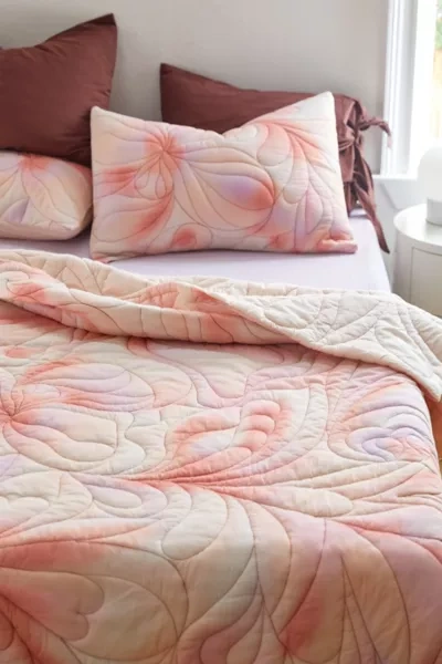 Urban Outfitters Trippy Quilt In Pink At