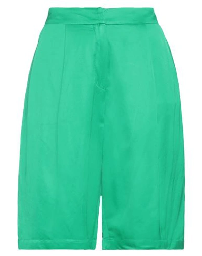 Emma & Gaia Woman Shorts & Bermuda Shorts Green Size 4 Viscose, Linen
