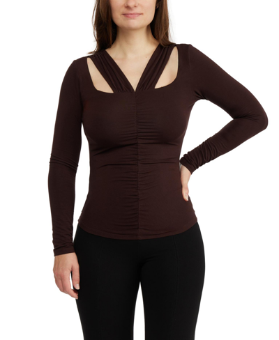 Bebe Cut Out Ruched Top In Coffee Bean