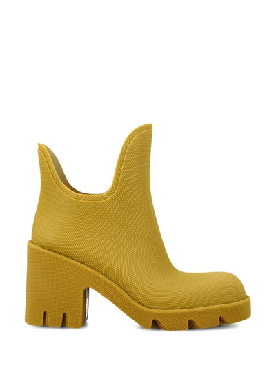 Burberry Rubber Marsh Heel Boots In Yellow