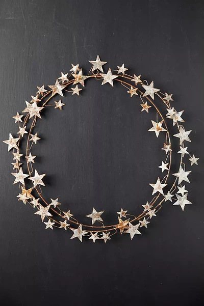 Terrain Aged Iron Star Wreath In White