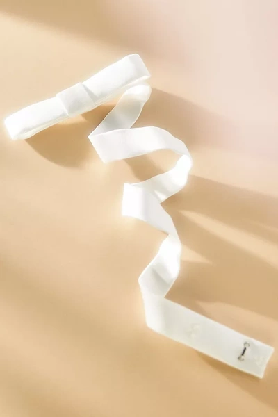 Untamed Petals Demure Belt In White