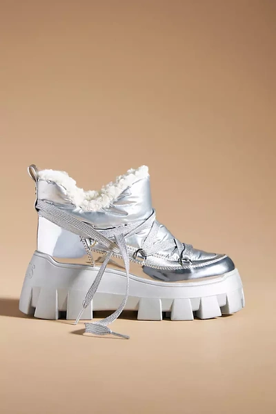 Circus Ny Ali Snow Boots In Soft Silver Metallic