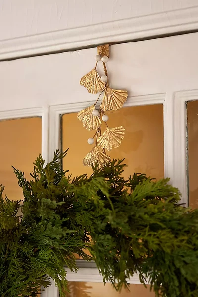 Terrain Ginkgo Leaf + Berry Wreath Hanger In Gold