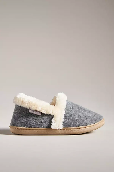 Minnetonka Dina Slippers In Grey