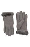 UGG UGG GENUINE DYED SHEARLING SLIM SIDE VENT GLOVES