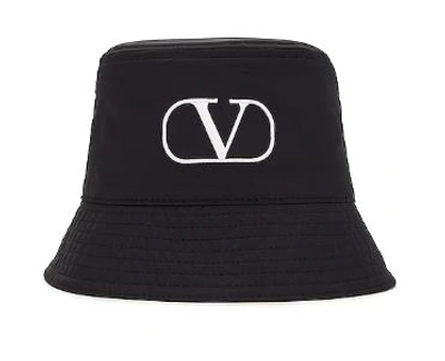 Valentino Garavani Vlogo-embroidered Bucket Hat In Black
