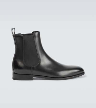 Manolo Blahnik Delsa Leather Chelsea Boots In Black