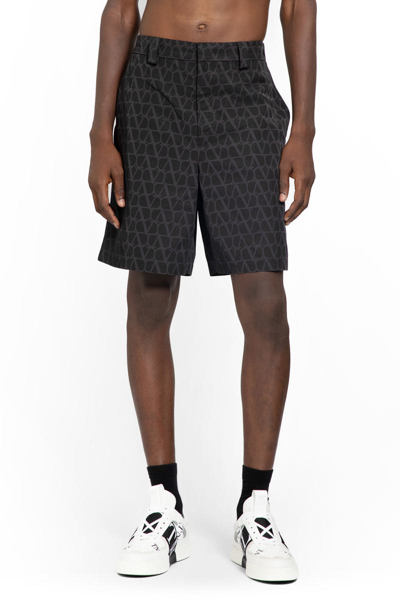 Valentino Toile Iconographe Bermuda Shorts In Black