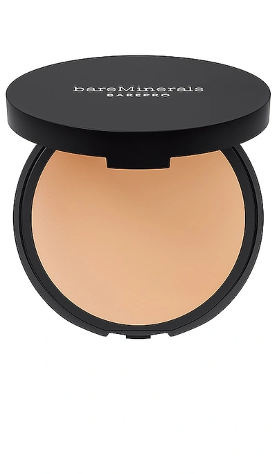 Bareminerals Barepro 16-hr Skin-perfecting Powder Foundation In Fair 17 Neutral