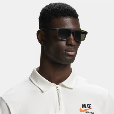 Nike Unisex Nv05 Sunglasses In Green