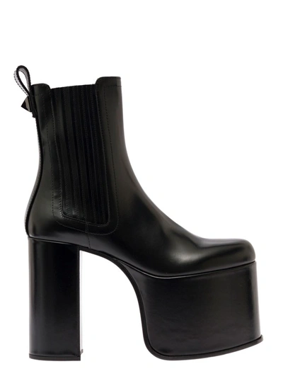 Valentino Garavani Club' Black Platform Ankle Boot With Maxi Stud Detail In Leather