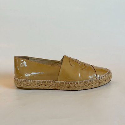 Pre-owned Chanel Beige Patent Leather Espadrilles, 41