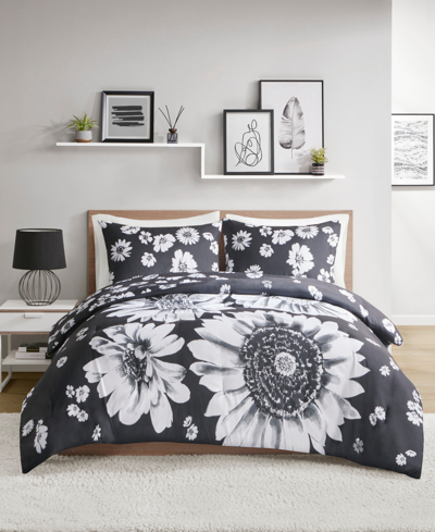 Intelligent Design Closeout!  Maude Floral Reversible 3 Piece Comforter Set, Full/queen In Black,white