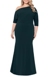 BETSY & ADAM ONE-SHOULDER SCUBA CREPE GOWN