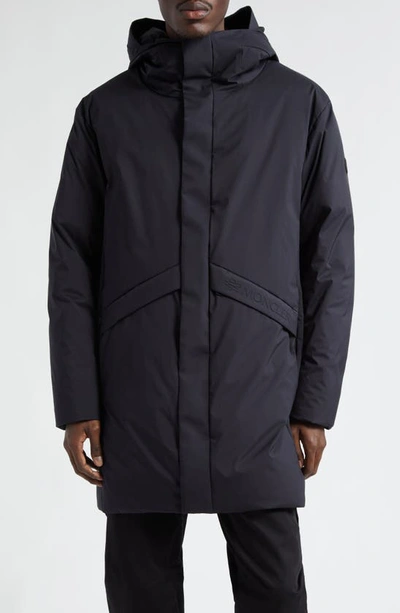 Moncler Aberden Hooded Parka In Black