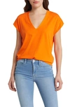 FRAME LE MID RISE V-NECK T-SHIRT