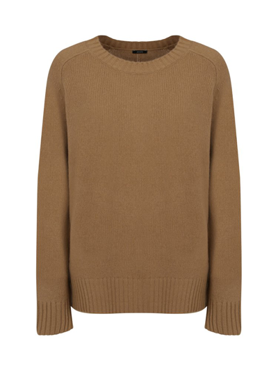 Joseph Long Sleeved Crewneck Knitted Jumper In Brown
