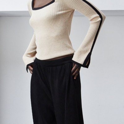 Crescent Isla Knit Top In Brown