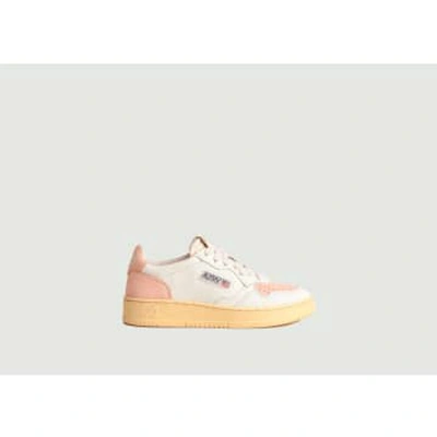 Autry 01 Sneakers In White Suede And Leather In Beige,white,purple
