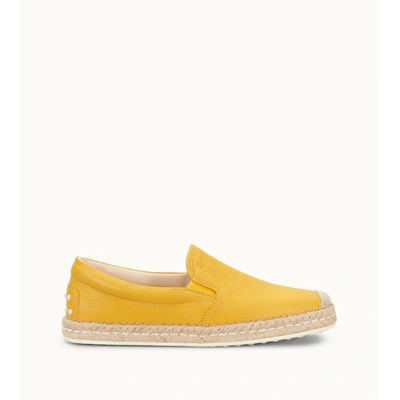 Tod's Slip-ons In Leather In Yellow