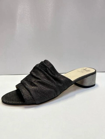 Amalfi By Rangoni Mose Shoes In Grafite In Black