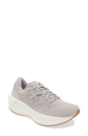 Saucony Triumph Rfg Running Shoe In Mauve Grey